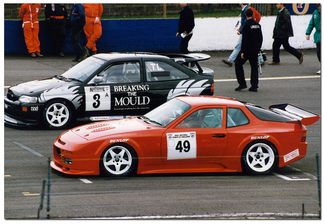 Porsche 944 Turbo SE