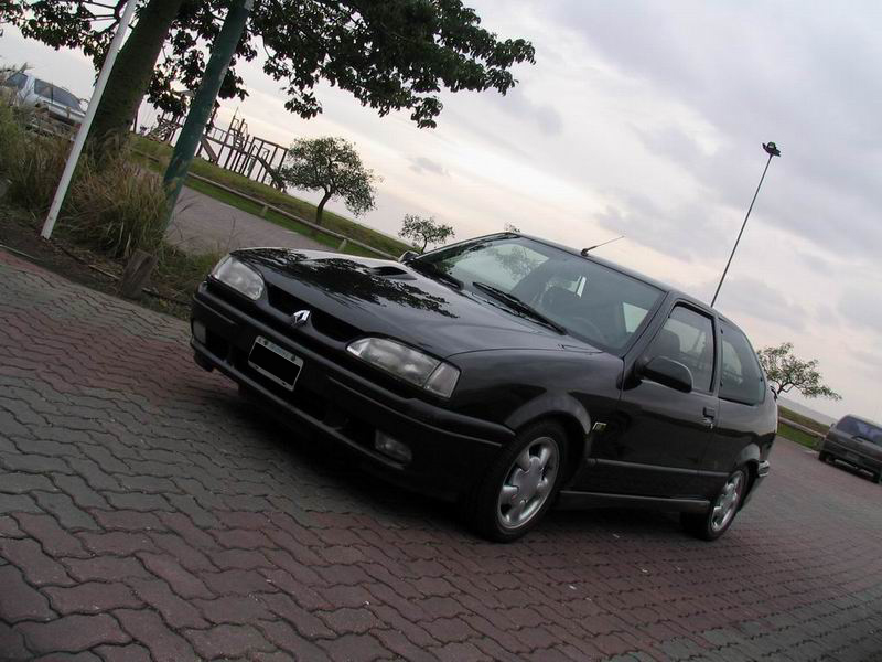 Renault 19 coupe 16S