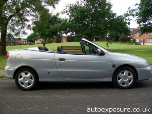 Renault Megane Cabriolet 16V Automatic