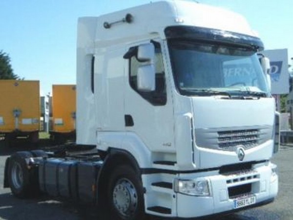 Renault Premium Route 450