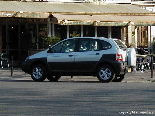 Renault Scenic RX4