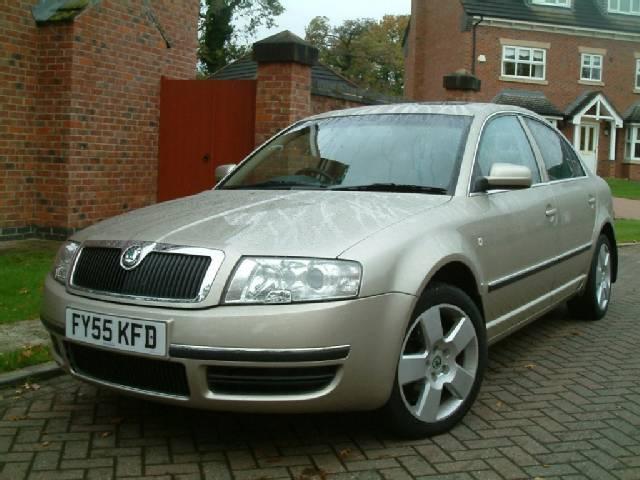 Skoda Superb 20 TDi Elegance