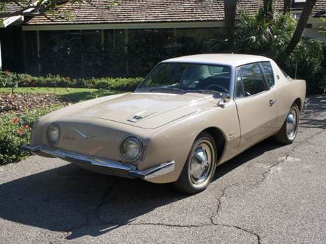 Studebaker Avanti T-Top