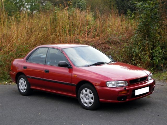 Subaru Impreza 16 GL Sedan