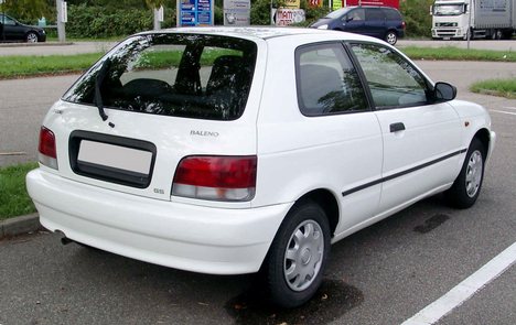 Suzuki Baleno GLX 16 Sedan