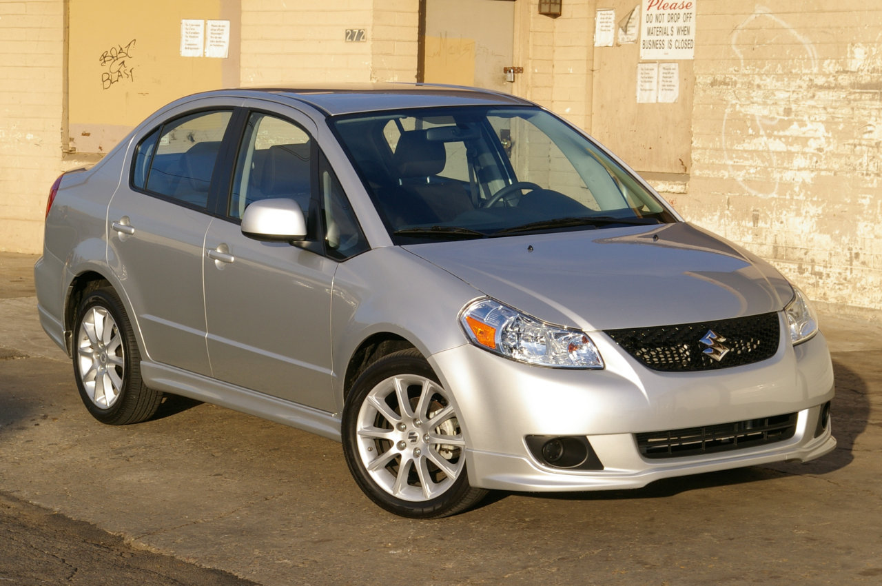 Suzuki SX4 GL 16 Sedan