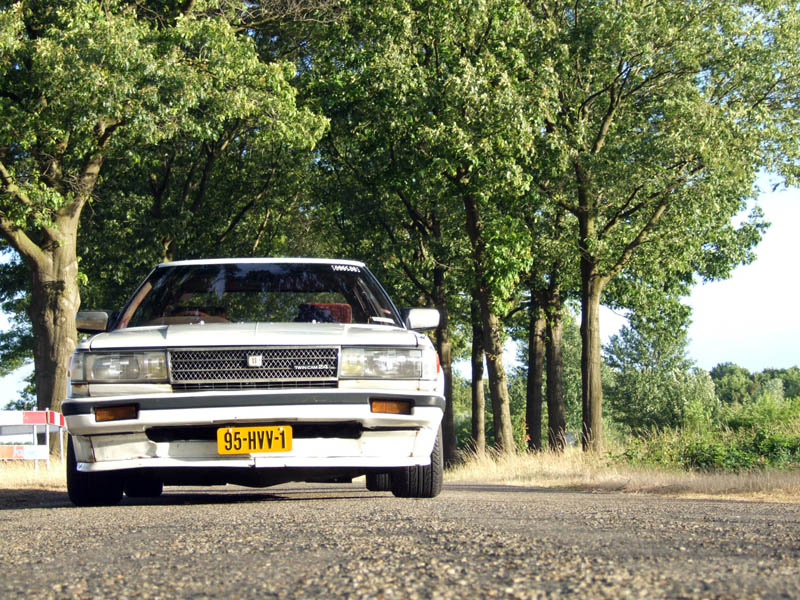 Toyota Chaser Avante 25