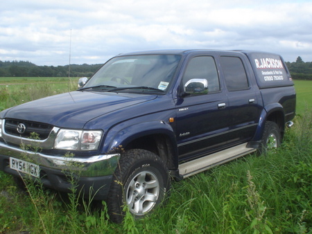 Toyota Hi Lux Crew Cab