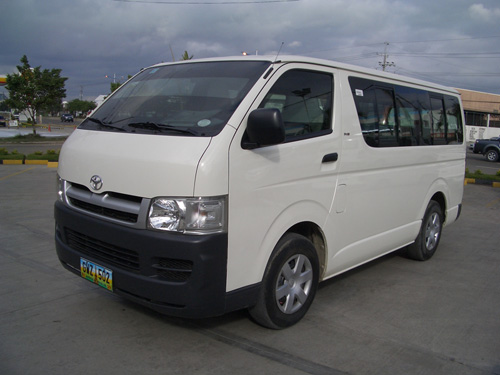 Toyota Hiace Commuter