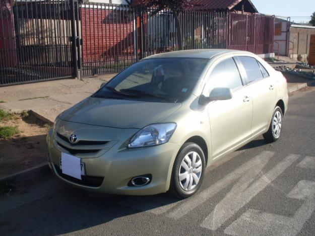 Toyota Yaris GLi 13 Sedan