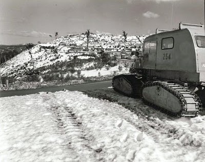 Tucker Sno-Cat 443 Sedan