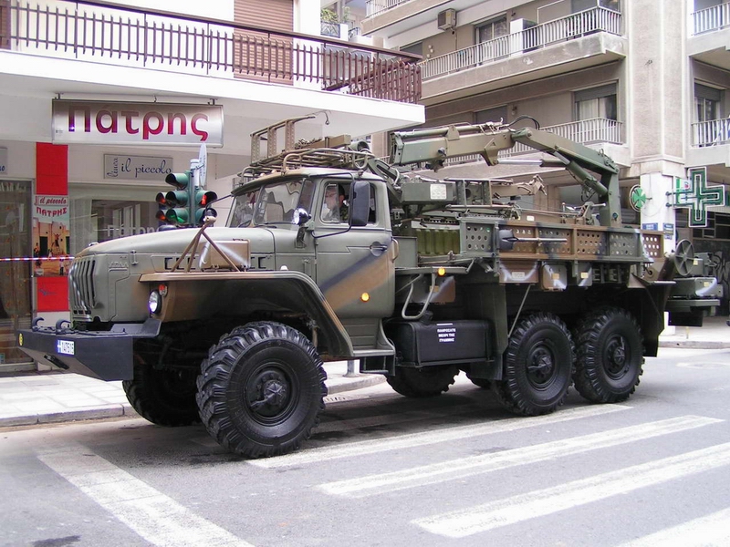 Ural 9T244