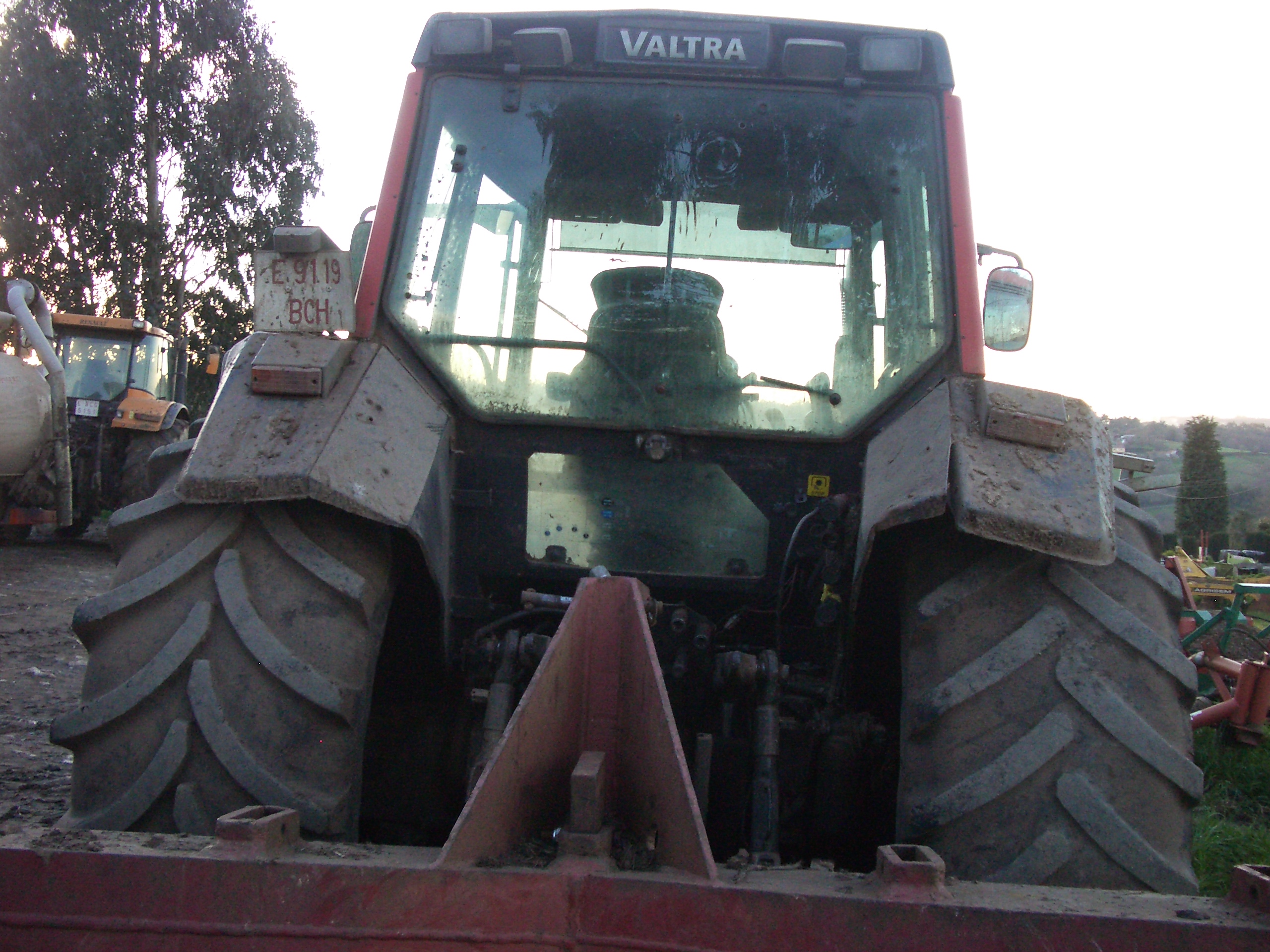 Valtra 8950-4 Hi-Tech