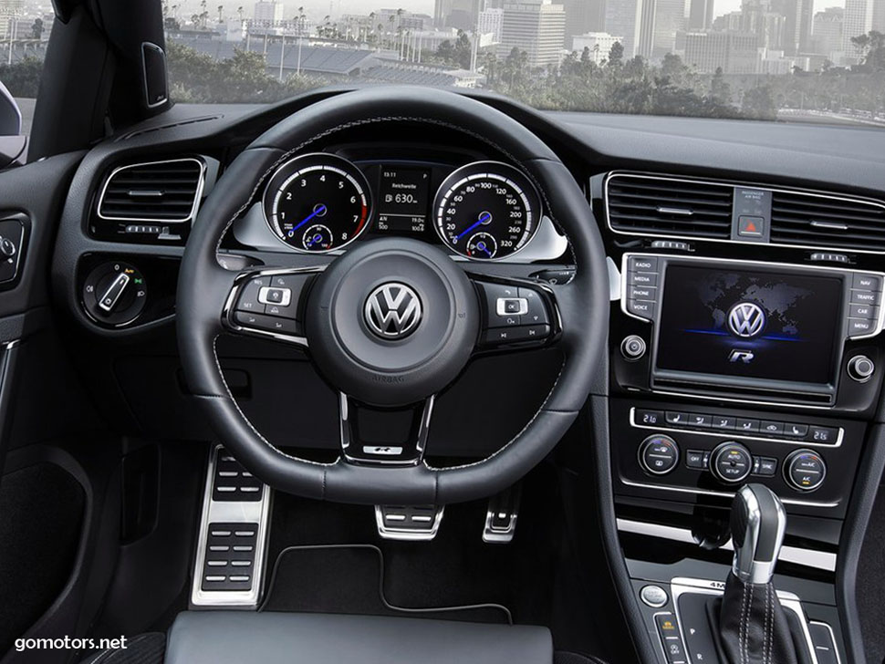 Volkswagen Golf R Variant - 2015