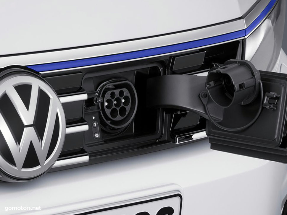 Volkswagen Passat GTE - 2015