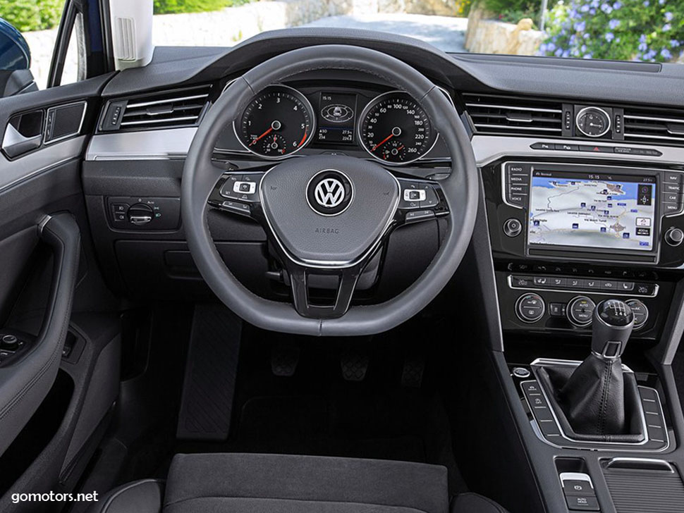 Volkswagen Passat - 2015