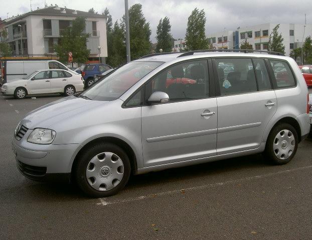 Volkswagen Touran 20 TDi