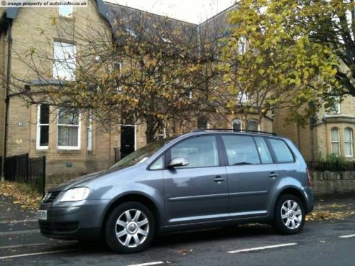 Volkswagen Touran 20 TDi