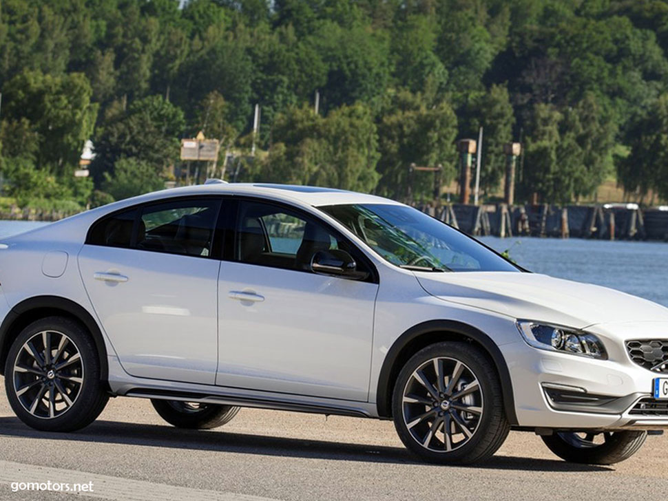 2016 Volvo S60 Cross Country