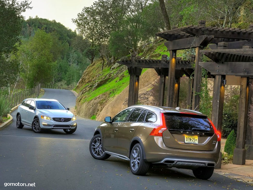 2016 Volvo V60 Cross Country 