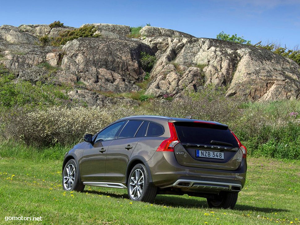 2016 Volvo V60 Cross Country 