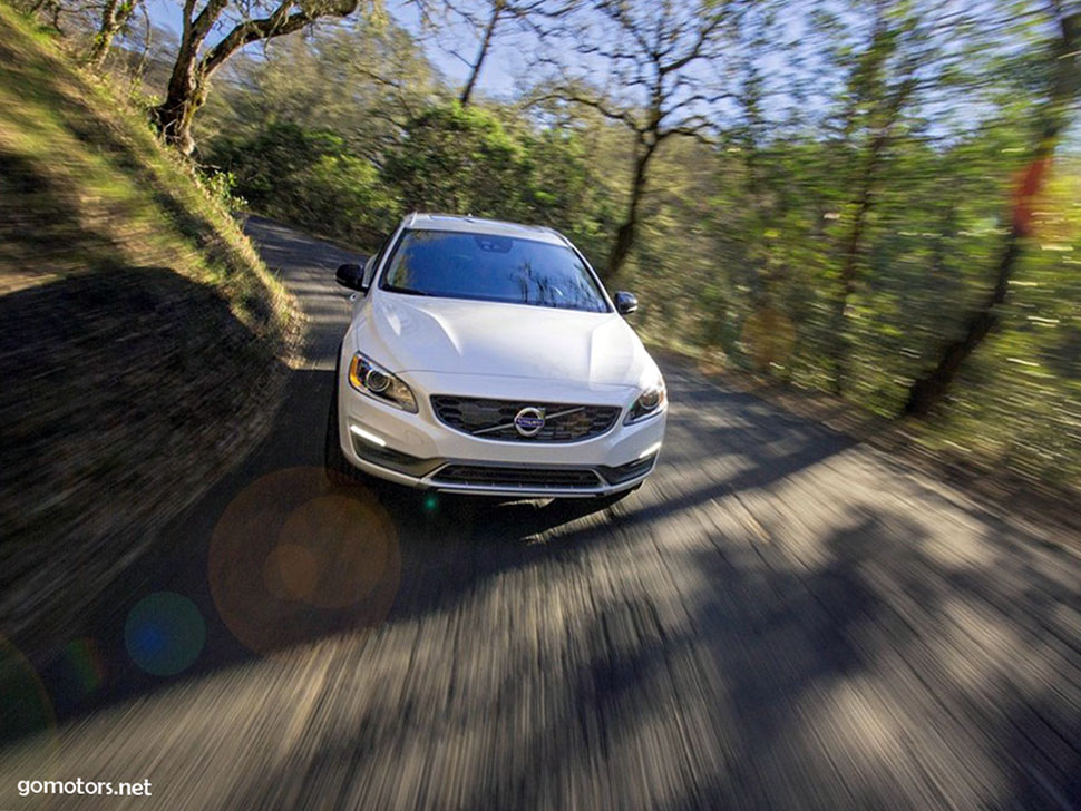 2016 Volvo V60 Cross Country 