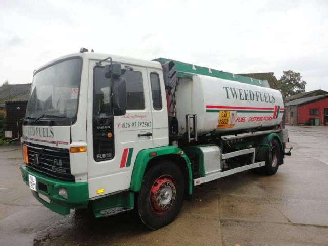 Volvo FH12 6X2 Gas Tanker