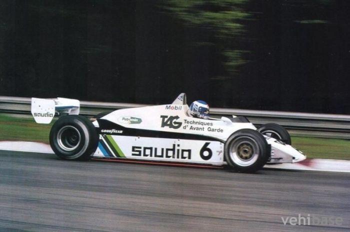 Williams FW08