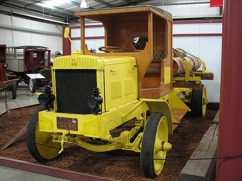 Winther 128 logging truck